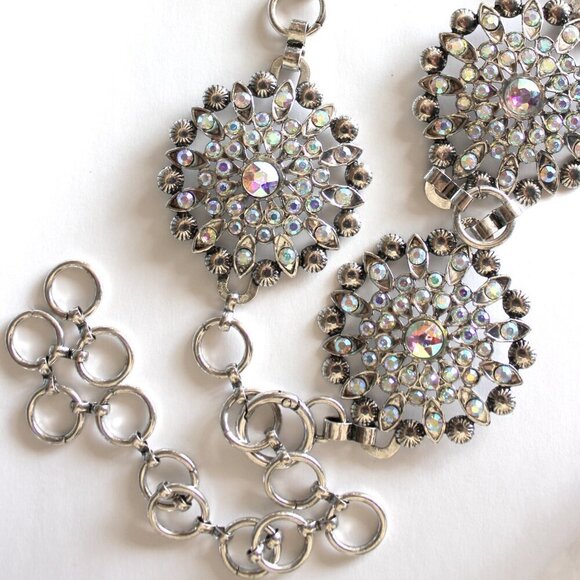 Rhinestone Concho Floral Flower Metal Link Belt Aurora Borealis AB Accents - Picture 2 of 4